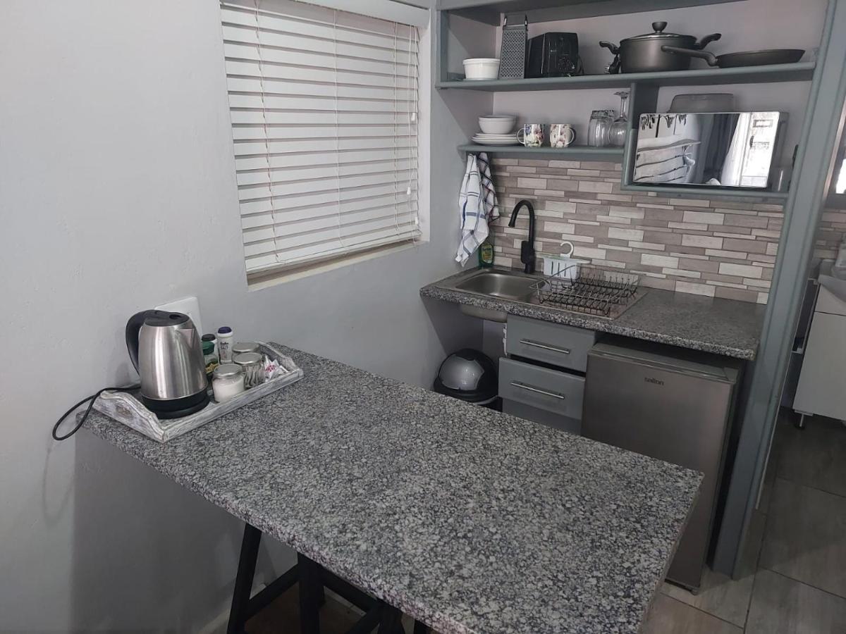 Rest4Sure Apartment Ashton Luaran gambar